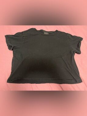 WSLY Black Crewneck Short Sleeve Tee